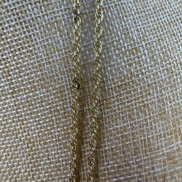 Vintage Amedeo Gold-Tone Multi-Strand Necklace With Reversible Cameo Pendant - Picture 10 of 15